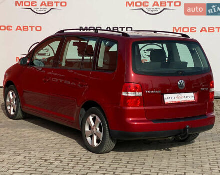 Червоний Фольксваген Туран, об'ємом двигуна 2 л та пробігом 281 тис. км за 6800 $, фото 1 на Automoto.ua