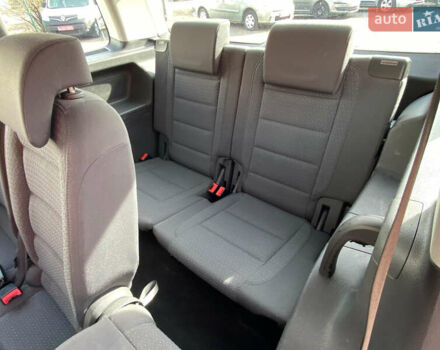 Червоний Фольксваген Туран, об'ємом двигуна 2 л та пробігом 281 тис. км за 6800 $, фото 9 на Automoto.ua