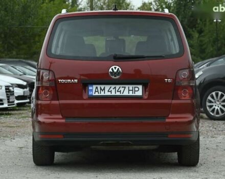 Красный Фольксваген Туран, объемом двигателя 1.4 л и пробегом 193 тыс. км за 6500 $, фото 8 на Automoto.ua