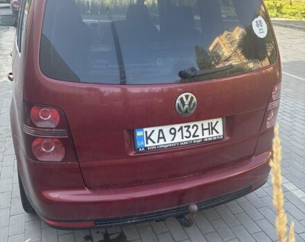 Красный Фольксваген Туран, объемом двигателя 2 л и пробегом 260 тыс. км за 6200 $, фото 8 на Automoto.ua