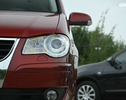 Красный Фольксваген Туран, объемом двигателя 1.4 л и пробегом 193 тыс. км за 6500 $, фото 4 на Automoto.ua