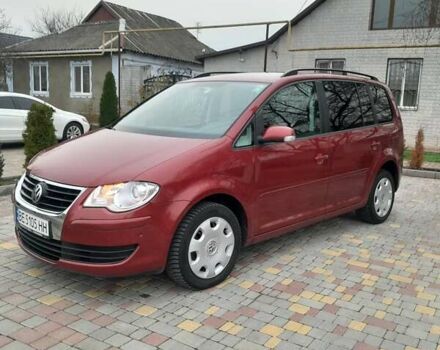 Червоний Фольксваген Туран, об'ємом двигуна 1.9 л та пробігом 315 тис. км за 6900 $, фото 3 на Automoto.ua