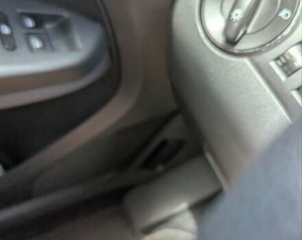 Червоний Фольксваген Туран, об'ємом двигуна 1.6 л та пробігом 221 тис. км за 6200 $, фото 13 на Automoto.ua