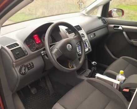 Червоний Фольксваген Туран, об'ємом двигуна 1.9 л та пробігом 315 тис. км за 6900 $, фото 10 на Automoto.ua