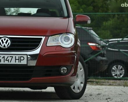 Красный Фольксваген Туран, объемом двигателя 1.4 л и пробегом 193 тыс. км за 6500 $, фото 6 на Automoto.ua