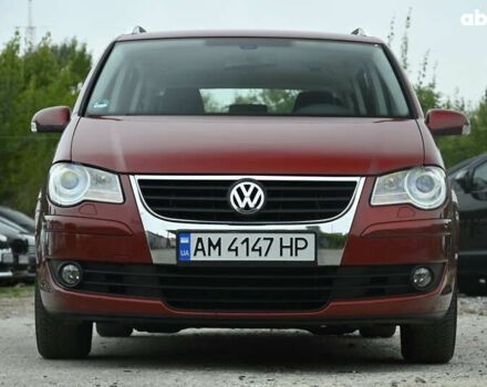 Красный Фольксваген Туран, объемом двигателя 1.4 л и пробегом 193 тыс. км за 6500 $, фото 3 на Automoto.ua