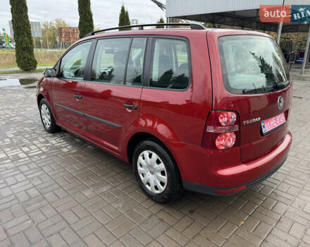 Красный Фольксваген Туран, объемом двигателя 1.6 л и пробегом 210 тыс. км за 6500 $, фото 8 на Automoto.ua