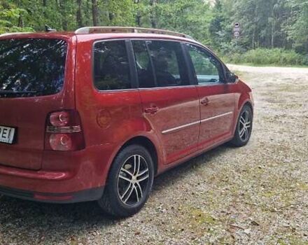 Красный Фольксваген Туран, объемом двигателя 1.97 л и пробегом 296 тыс. км за 7750 $, фото 6 на Automoto.ua