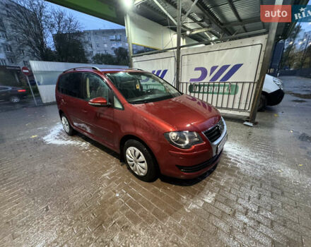 Червоний Фольксваген Туран, об'ємом двигуна 1.97 л та пробігом 273 тис. км за 8500 $, фото 6 на Automoto.ua