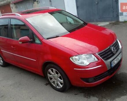 Красный Фольксваген Туран, объемом двигателя 1.39 л и пробегом 250 тыс. км за 6500 $, фото 21 на Automoto.ua