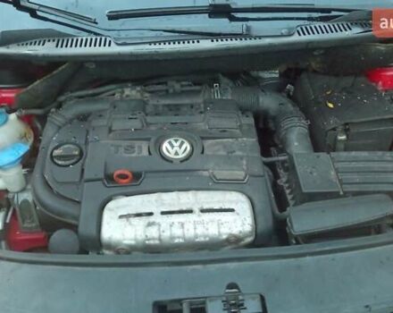 Красный Фольксваген Туран, объемом двигателя 1.39 л и пробегом 250 тыс. км за 6500 $, фото 6 на Automoto.ua