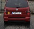 Красный Фольксваген Туран, объемом двигателя 1.9 л и пробегом 235 тыс. км за 8600 $, фото 7 на Automoto.ua