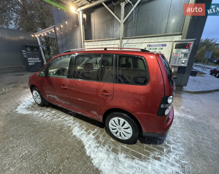 Червоний Фольксваген Туран, об'ємом двигуна 1.97 л та пробігом 273 тис. км за 8500 $, фото 2 на Automoto.ua