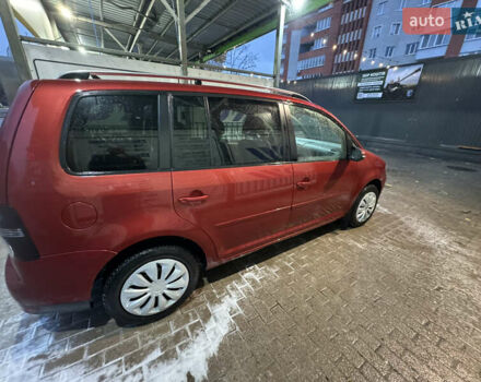 Червоний Фольксваген Туран, об'ємом двигуна 1.97 л та пробігом 273 тис. км за 8500 $, фото 5 на Automoto.ua