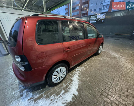 Червоний Фольксваген Туран, об'ємом двигуна 1.97 л та пробігом 273 тис. км за 8500 $, фото 3 на Automoto.ua