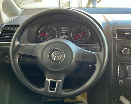 Красный Фольксваген Туран, объемом двигателя 1.6 л и пробегом 238 тыс. км за 9400 $, фото 16 на Automoto.ua