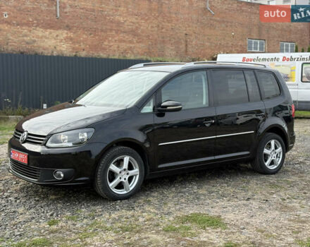 Красный Фольксваген Туран, объемом двигателя 1.6 л и пробегом 210 тыс. км за 10600 $, фото 6 на Automoto.ua