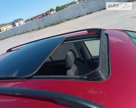 Красный Фольксваген Туран, объемом двигателя 1.6 л и пробегом 221 тыс. км за 12900 $, фото 2 на Automoto.ua