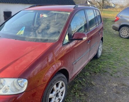 Червоний Фольксваген Туран, об'ємом двигуна 1.6 л та пробігом 3 тис. км за 5200 $, фото 2 на Automoto.ua