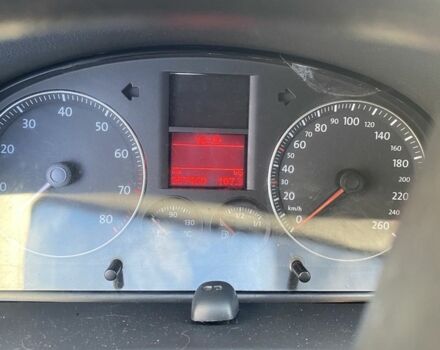 Червоний Фольксваген Туран, об'ємом двигуна 1.6 л та пробігом 3 тис. км за 5200 $, фото 5 на Automoto.ua