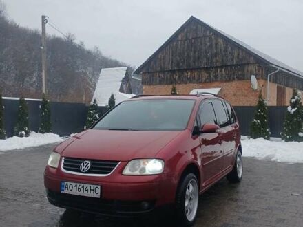 Червоний Фольксваген Туран, об'ємом двигуна 1.9 л та пробігом 340 тис. км за 4750 $, фото 1 на Automoto.ua