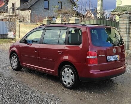 Червоний Фольксваген Туран, об'ємом двигуна 1.6 л та пробігом 177 тис. км за 5600 $, фото 1 на Automoto.ua