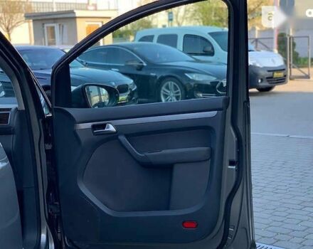 Фольксваген Туран, об'ємом двигуна 1.6 л та пробігом 279 тис. км за 10100 $, фото 14 на Automoto.ua