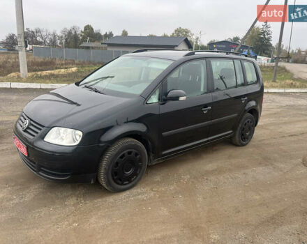 Фольксваген Туран, объемом двигателя 1.6 л и пробегом 213 тыс. км за 5400 $, фото 2 на Automoto.ua