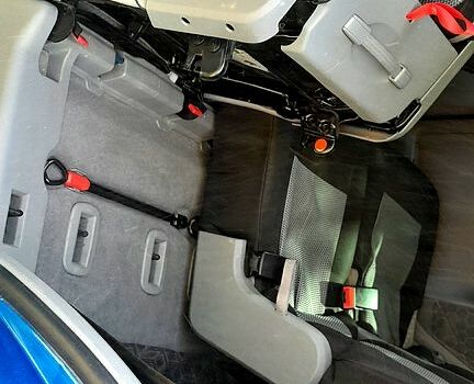Фольксваген Туран, объемом двигателя 1.6 л и пробегом 271 тыс. км за 5200 $, фото 1 на Automoto.ua
