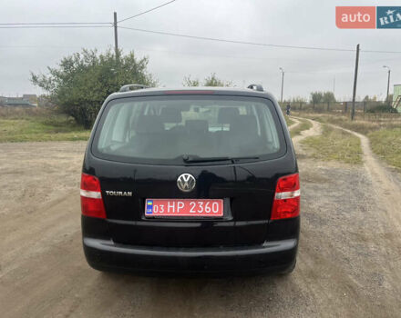 Фольксваген Туран, объемом двигателя 1.6 л и пробегом 213 тыс. км за 5400 $, фото 5 на Automoto.ua