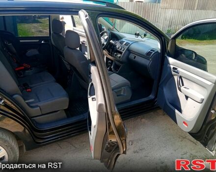 Фольксваген Туран, объемом двигателя 1.6 л и пробегом 216 тыс. км за 5200 $, фото 6 на Automoto.ua