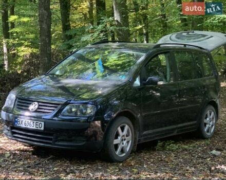 Фольксваген Туран, объемом двигателя 1.6 л и пробегом 298 тыс. км за 5400 $, фото 1 на Automoto.ua