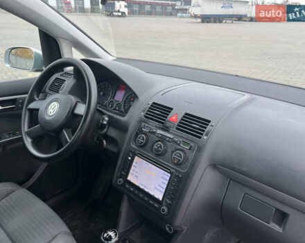 Фольксваген Туран 2005 в Сарнах на Automoto.ua Фольксваген Туран, объемом двигателя 1.6 л и пробегом 159 тыс. км за 5400 $, фото 21 на Automoto.ua