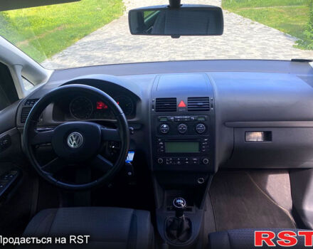 Фольксваген Туран, объемом двигателя 1.6 л и пробегом 202 тыс. км за 5800 $, фото 6 на Automoto.ua