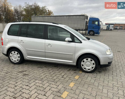 Фольксваген Туран 2005 в Сарнах на Automoto.ua Фольксваген Туран, объемом двигателя 1.6 л и пробегом 159 тыс. км за 5400 $, фото 2 на Automoto.ua