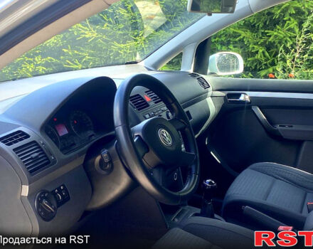 Фольксваген Туран, объемом двигателя 1.6 л и пробегом 202 тыс. км за 5800 $, фото 7 на Automoto.ua