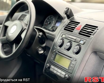 Фольксваген Туран, объемом двигателя 1.6 л и пробегом 173 тыс. км за 5900 $, фото 10 на Automoto.ua