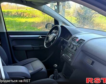 Фольксваген Туран, об'ємом двигуна 16 л та пробігом 209 тис. км за 6000 $, фото 10 на Automoto.ua