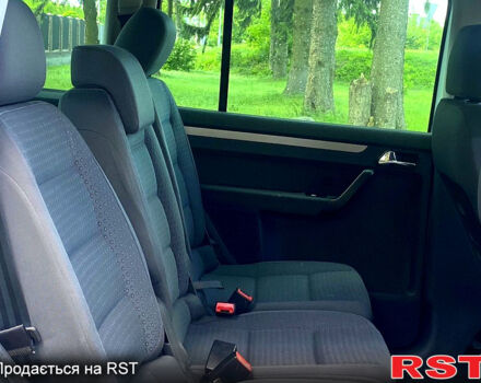 Фольксваген Туран, объемом двигателя 1.6 л и пробегом 202 тыс. км за 5800 $, фото 9 на Automoto.ua