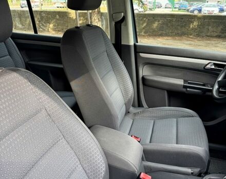 Фольксваген Туран, объемом двигателя 1.6 л и пробегом 184 тыс. км за 6400 $, фото 5 на Automoto.ua