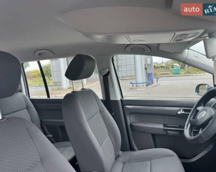 Фольксваген Туран, объемом двигателя 1.6 л и пробегом 208 тыс. км за 6300 $, фото 15 на Automoto.ua