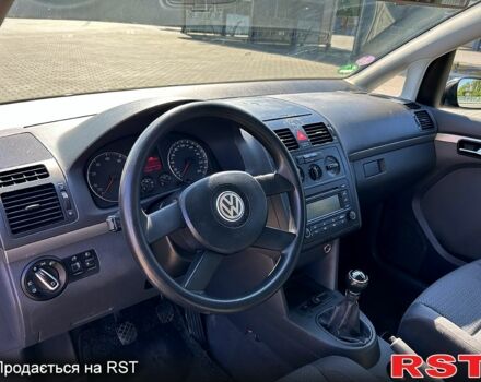 Фольксваген Туран, объемом двигателя 1.6 л и пробегом 220 тыс. км за 5800 $, фото 5 на Automoto.ua