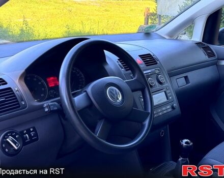 Фольксваген Туран, об'ємом двигуна 1.6 л та пробігом 174 тис. км за 6100 $, фото 4 на Automoto.ua