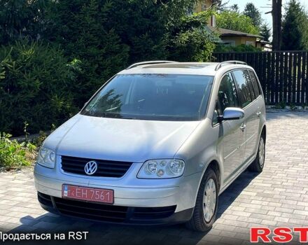 Фольксваген Туран, объемом двигателя 1.6 л и пробегом 212 тыс. км за 6000 $, фото 1 на Automoto.ua