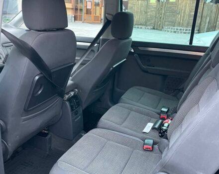 Фольксваген Туран, об'ємом двигуна 1.9 л та пробігом 300 тис. км за 2150 $, фото 4 на Automoto.ua