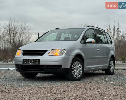 Фольксваген Туран, объемом двигателя 2 л и пробегом 217 тыс. км за 5450 $, фото 39 на Automoto.ua