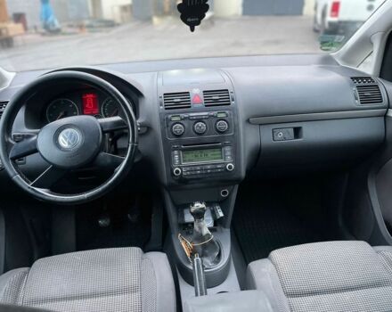 Фольксваген Туран, об'ємом двигуна 1.9 л та пробігом 300 тис. км за 2150 $, фото 6 на Automoto.ua