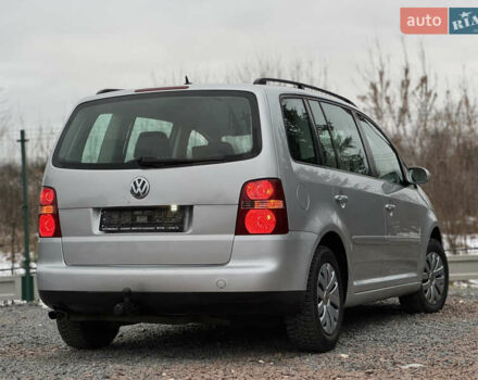 Фольксваген Туран, объемом двигателя 2 л и пробегом 217 тыс. км за 5450 $, фото 15 на Automoto.ua