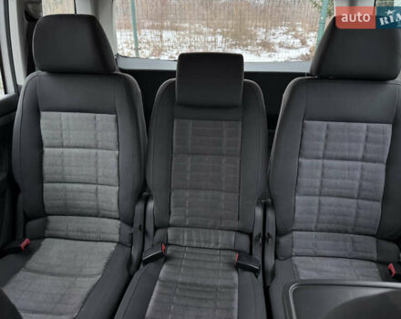 Фольксваген Туран, объемом двигателя 2 л и пробегом 217 тыс. км за 5450 $, фото 10 на Automoto.ua