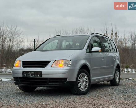 Фольксваген Туран, объемом двигателя 2 л и пробегом 217 тыс. км за 5450 $, фото 4 на Automoto.ua